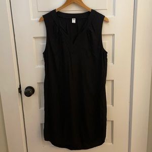 Old Navy Black Sleeveless Dress